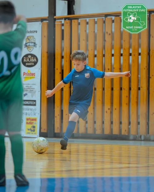 Halový turnaj U9 o Pohár predsedu ObFZ N. Zámky – fotografia 8