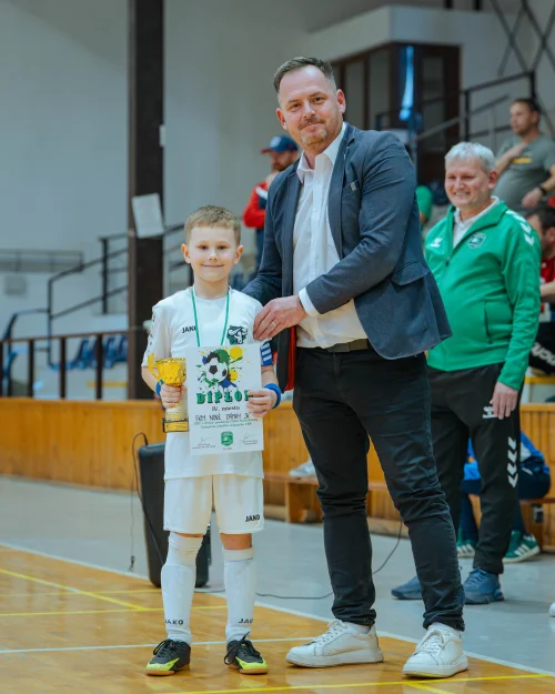 Halový turnaj U9 o Pohár predsedu ObFZ N. Zámky – fotografia 98