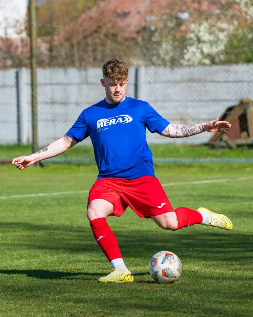 ŠK Kmeťovo-FK Slovan Šahy – fotografia 9