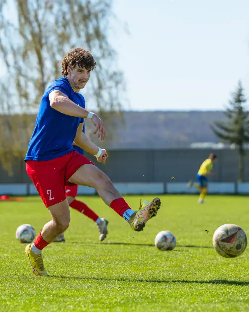 ŠK Kmeťovo-FK Slovan Šahy – fotografia 10