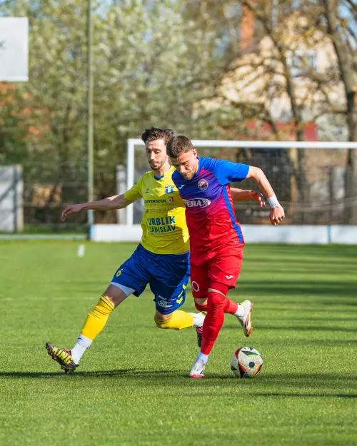 ŠK Kmeťovo-FK Slovan Šahy – fotografia 33