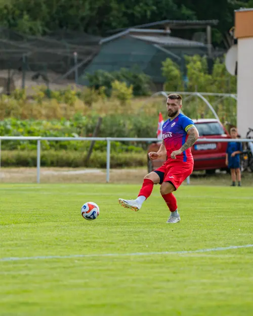 FC Výčapy - Opatovce - ŠK Kmeťovo – fotografia 2